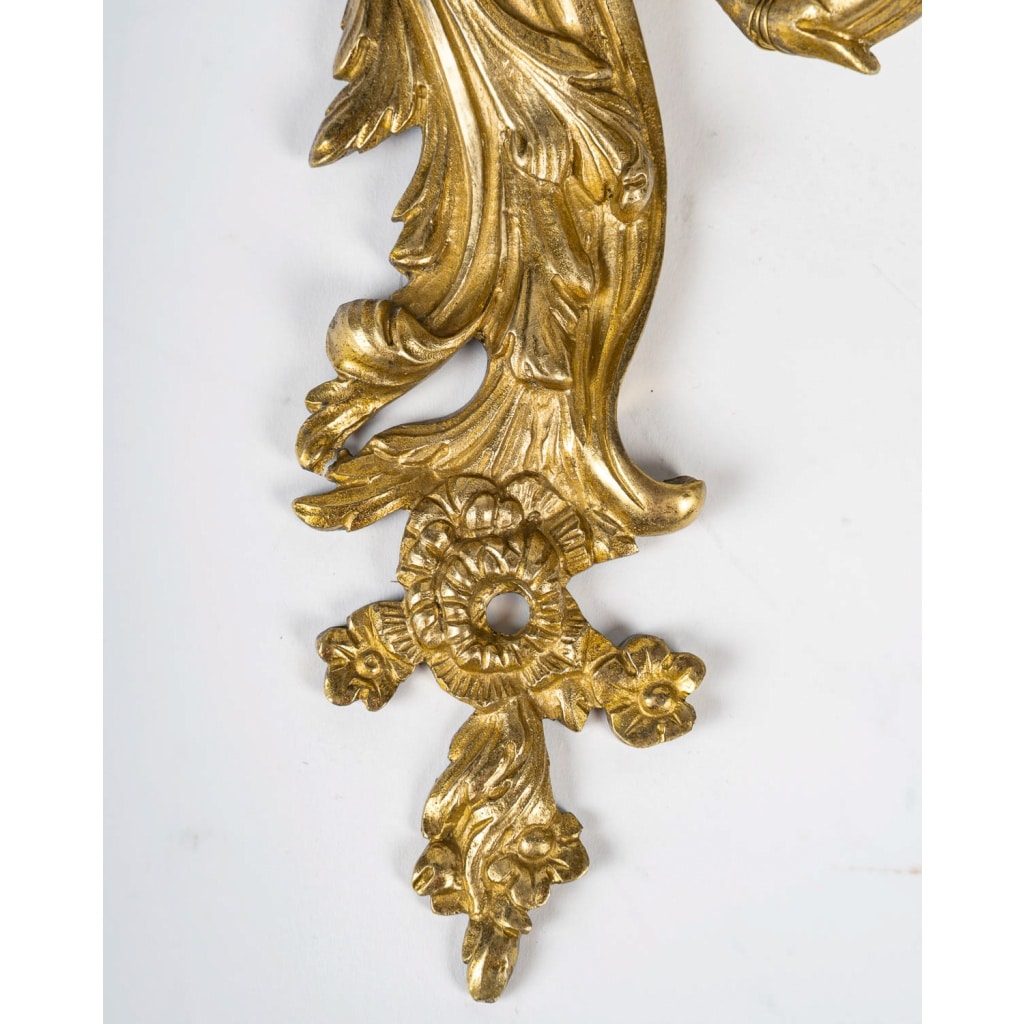 Paire d’appliques dite Aux Zéphyrs en bronze ciselé et doré XIXème siècle | Biron 