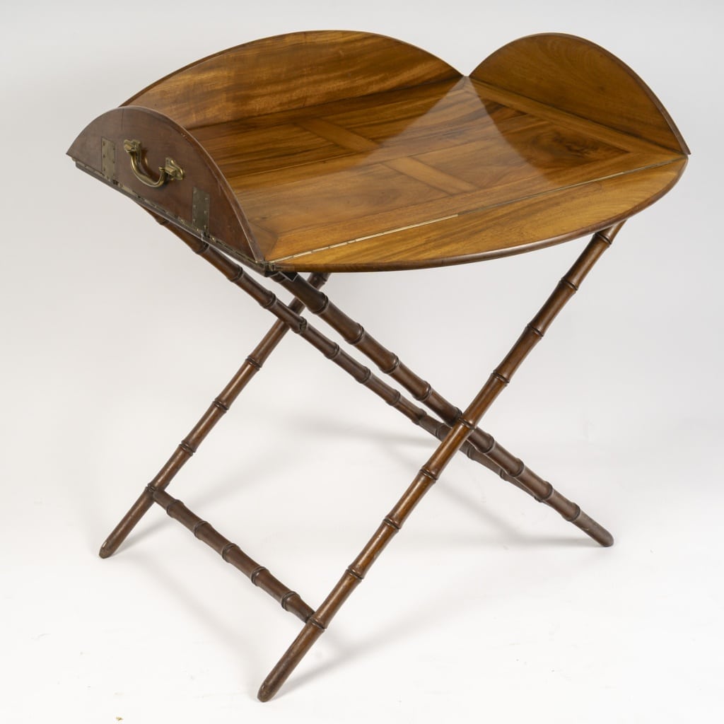 Table Plateau, Angleterre 1840 | Biron 