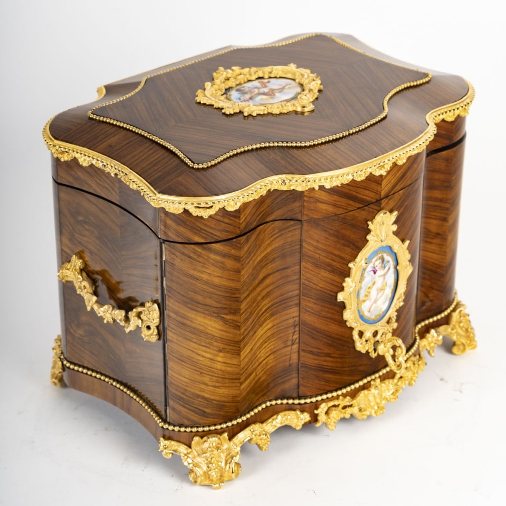 Tahan (attribué à)-coffret à Liqueurs En Bois De Rose Et Plaques De Porcelaine,1860 Circa | Biron 