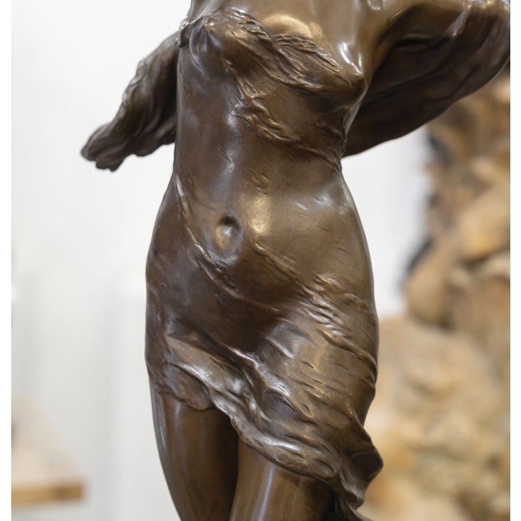 Sculpture – Élégante À La Lyre , Mathurin Moreau (1822-1912) – Bronze | Biron 