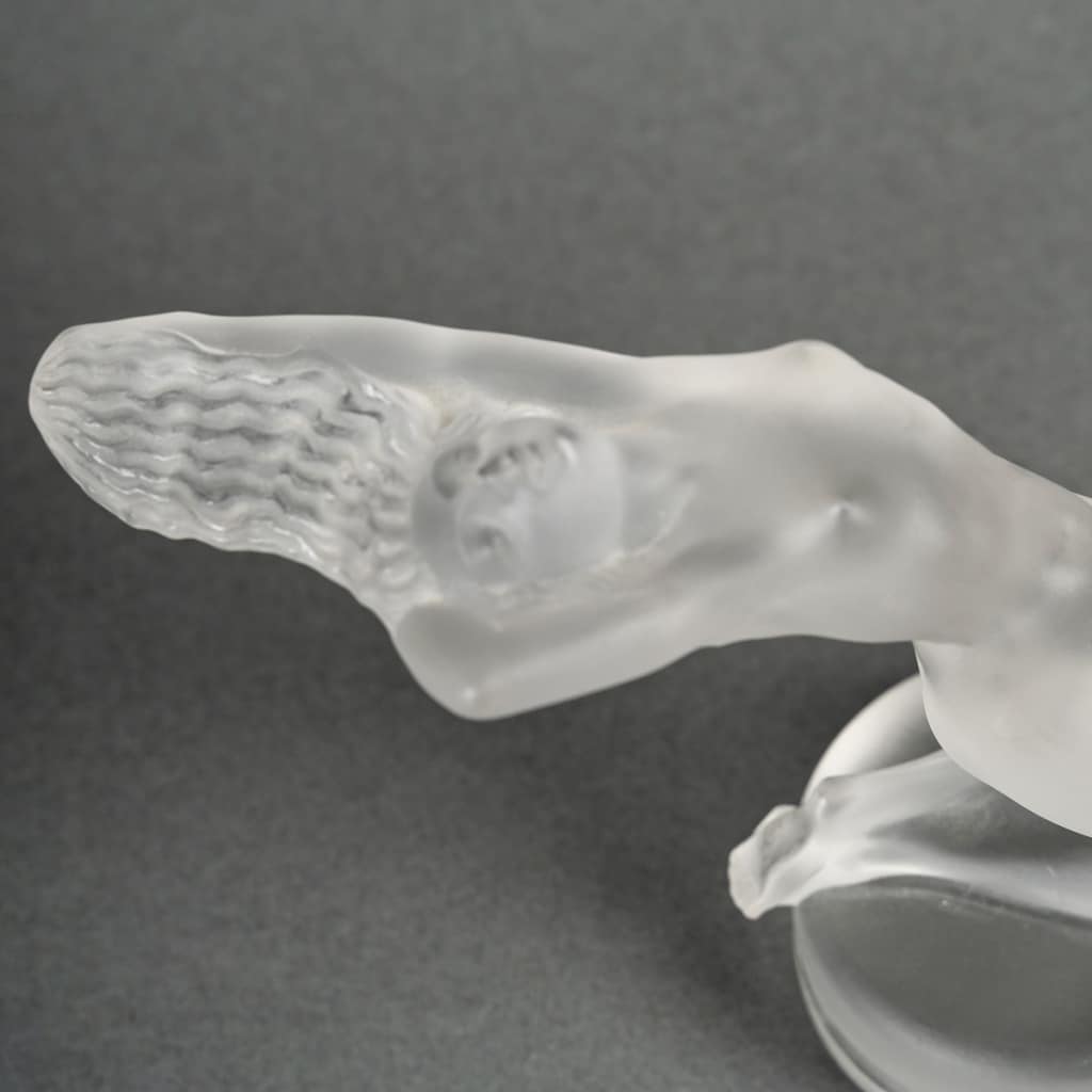 Mascotte Automobile « Chrysis » verre blanc de René LALIQUE | Biron 