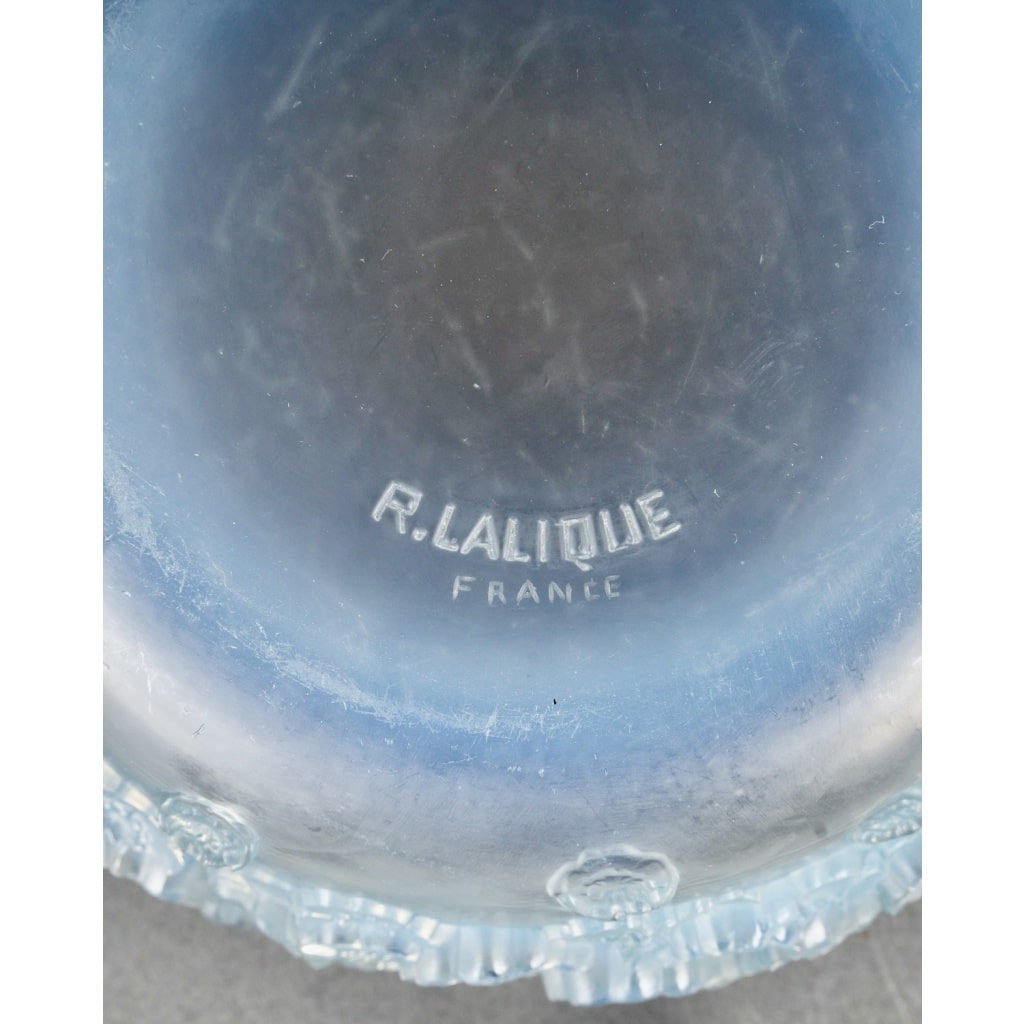 Boîte « Primevères » verre opalescent patiné bleu de René LALIQUE | Biron 
