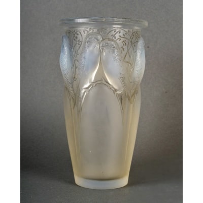 Vase "Ceylan" verre opalescent patiné gris de René LALIQUE