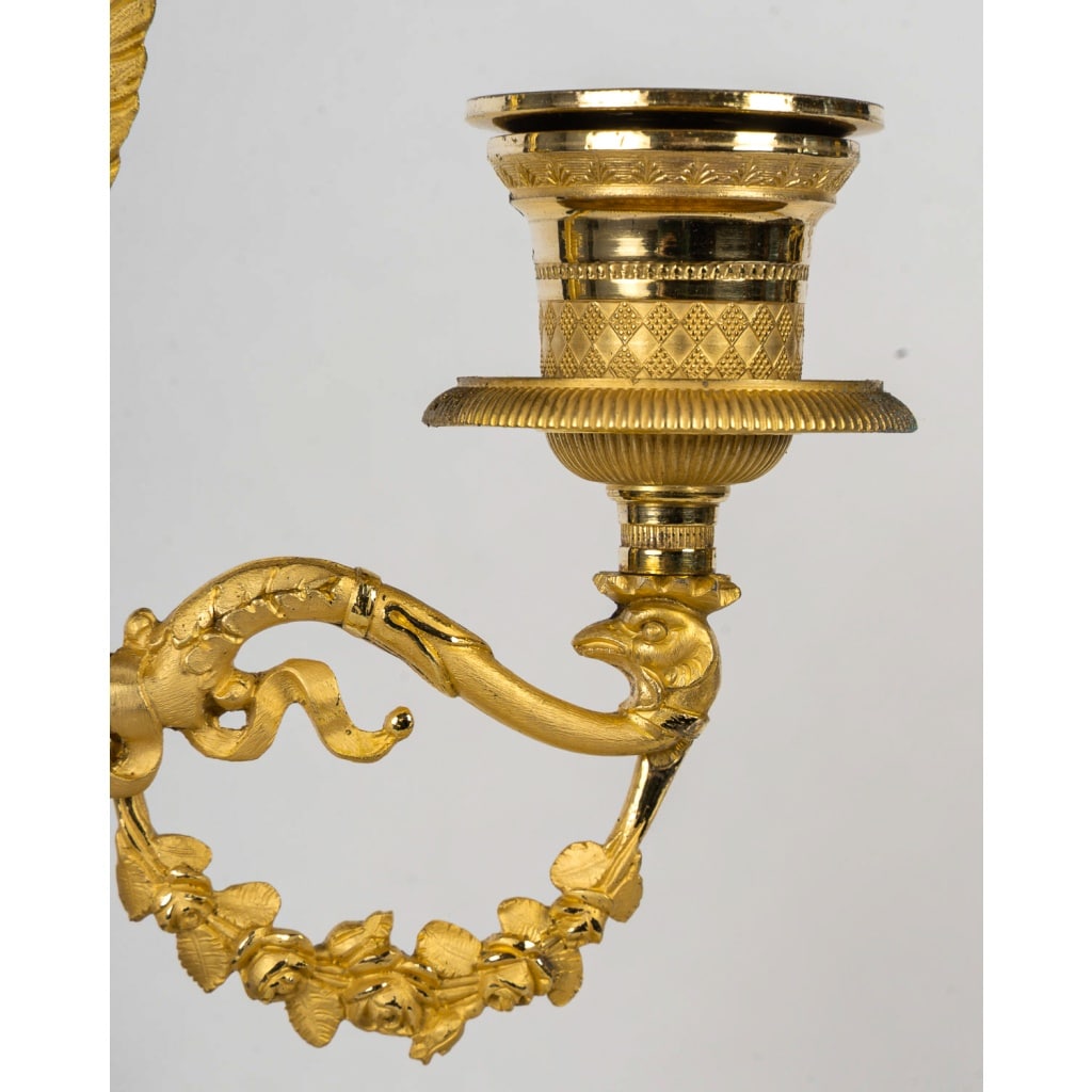 François Louis Savart – Paire de candélabres en bronze à décor d’Amours ailés, époque Empire | Biron 