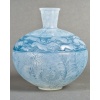Vase « Lièvres » verre opalescent patiné bleu de René LALIQUE | Biron 