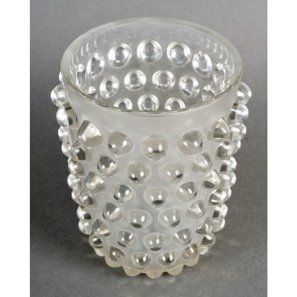 Vase « Mossi » verre blanc de René LALIQUE | Biron 