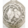 Vase « Deux Moineaux Bavardant » verre blanc patiné gris de René LALIQUE | Biron 