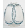 Vase « Guirlandes de Roses » verre blanc patiné bleu de René LALIQUE | Biron 