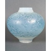 Vase « Aras » verre opalescent patiné bleu de René LALIQUE | Biron 