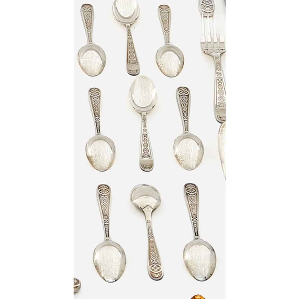 Christofle, Modèle « Villeroy » Ménagère 127 p Métal Argenté | Biron 