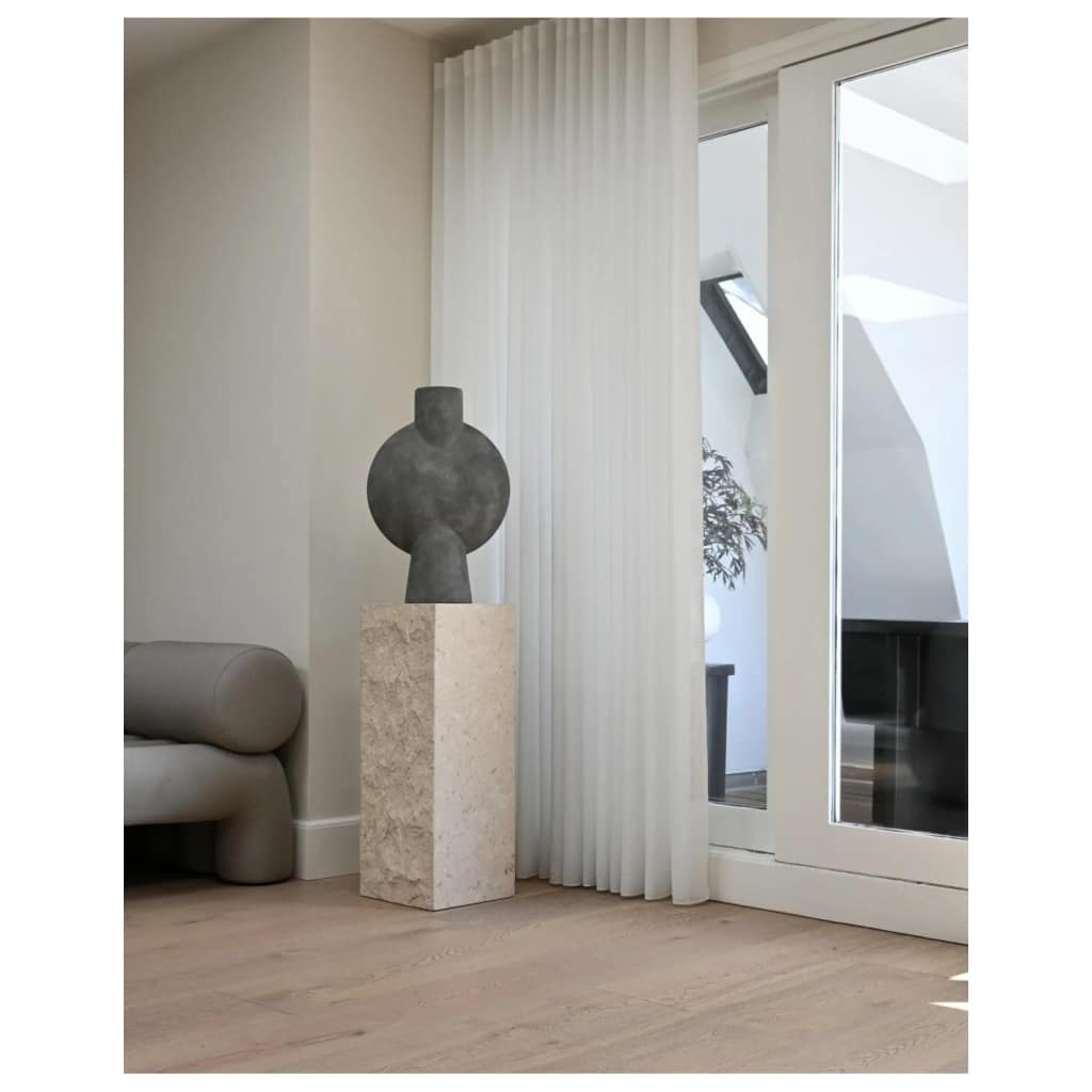 Colonne, gaine en Calcaire, œuvre contemporaine. | Biron 