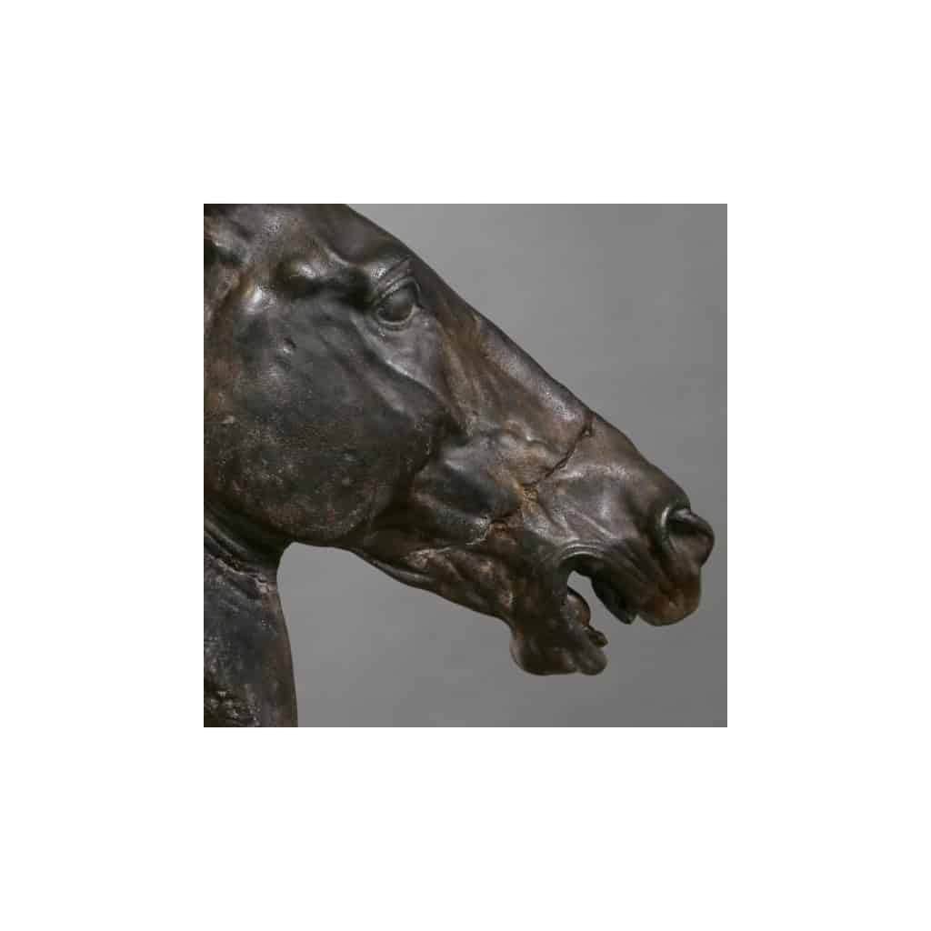 Grande sculpture d’une tête de cheval noir | Biron 