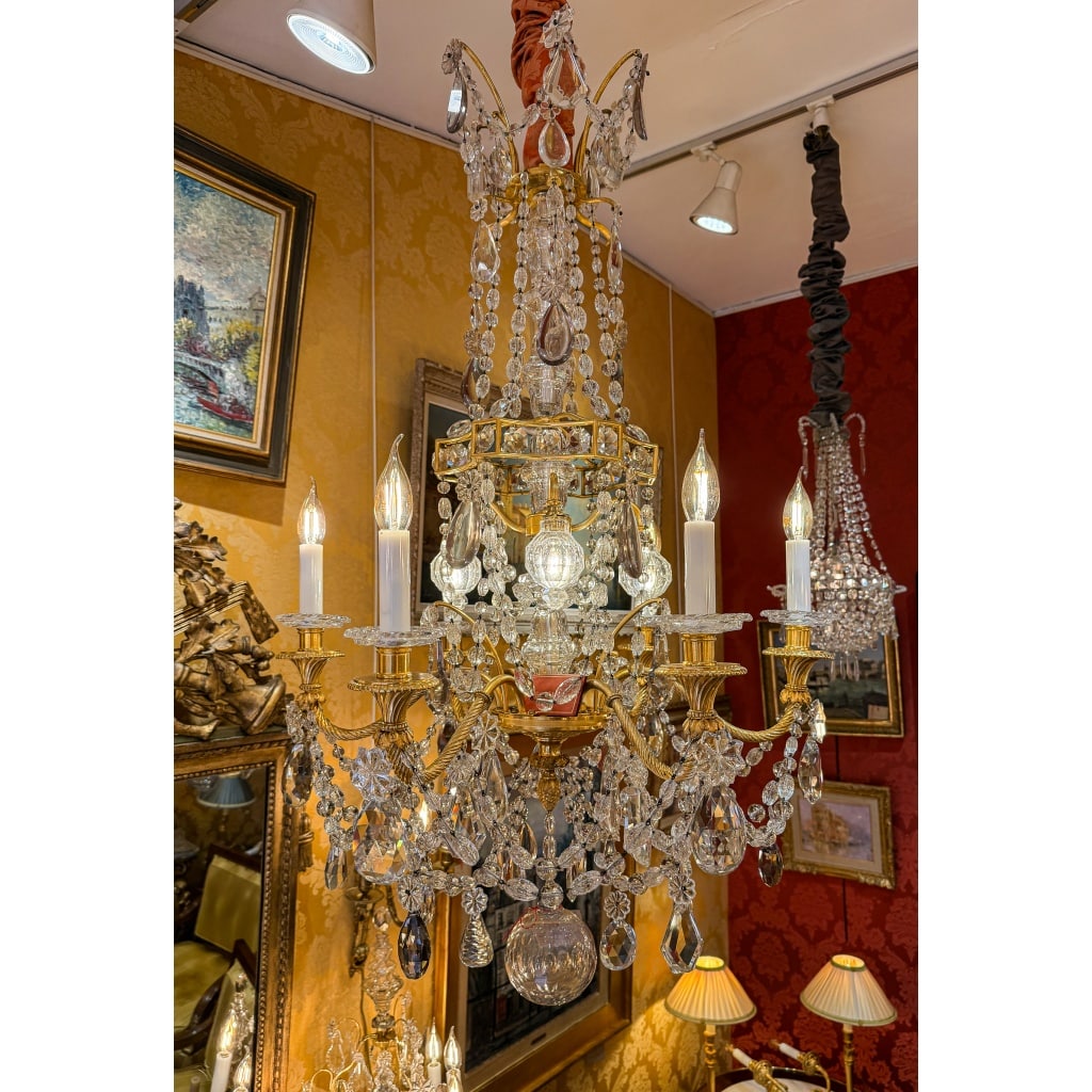 Lustre Marie-Antoinette de style Louis XVI en bronze ciselé et doré à décor de cristal signé Baccarat vers 1890 | Biron 