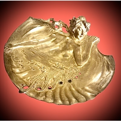 BRONZE GEORGES FLAMAND "FEMME NACRE DE LA PERLE "