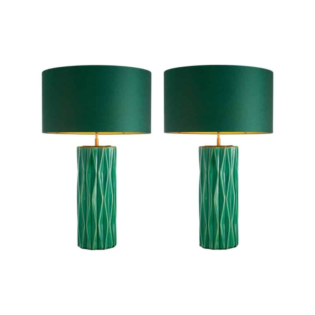 Paire de lampes de table en céramique verte craquelée et finition laiton patiné. | Biron 
