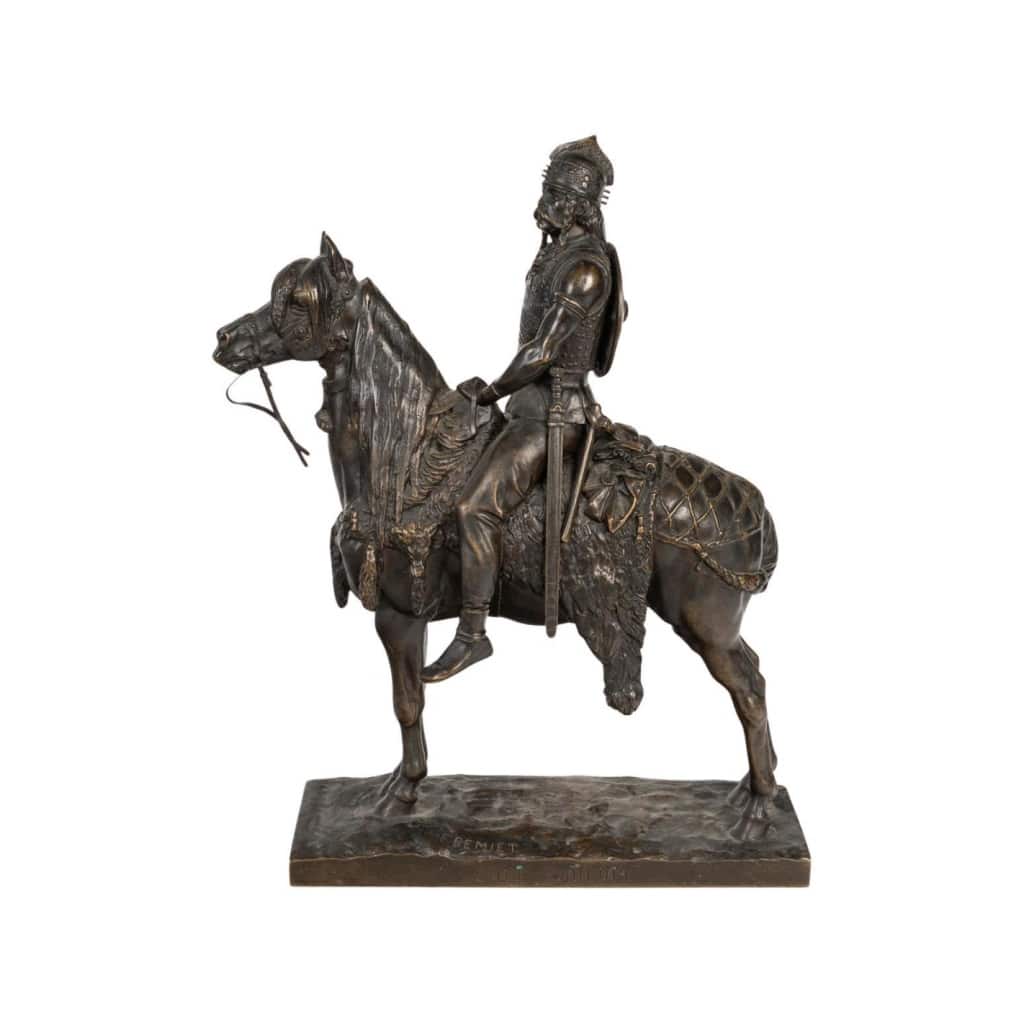 Sculpture en bronze représentant un chef gaulois, signé FREMIET. | Biron 