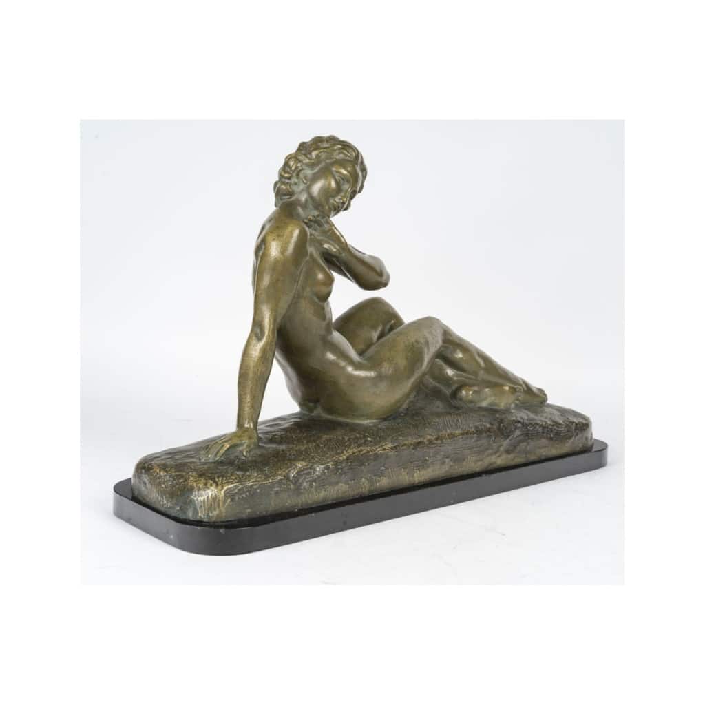 Sculpture en bronze représentant une femme nue, signé Cipriani, début du XXème siècle. | Biron 