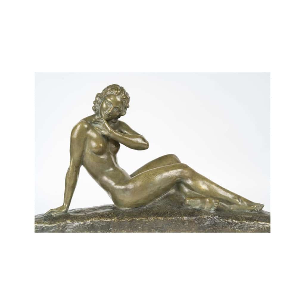 Sculpture en bronze représentant une femme nue, signé Cipriani, début du XXème siècle. | Biron 