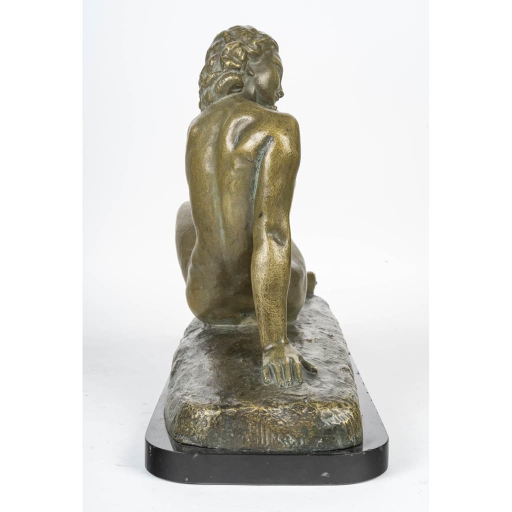 Sculpture en bronze représentant une femme nue, signé Cipriani, début du XXème siècle. | Biron 