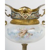 Coupe en Porcelaine Peinte, Bronze Doré et Émail Cloisonné – Style Napoléon III | Biron 