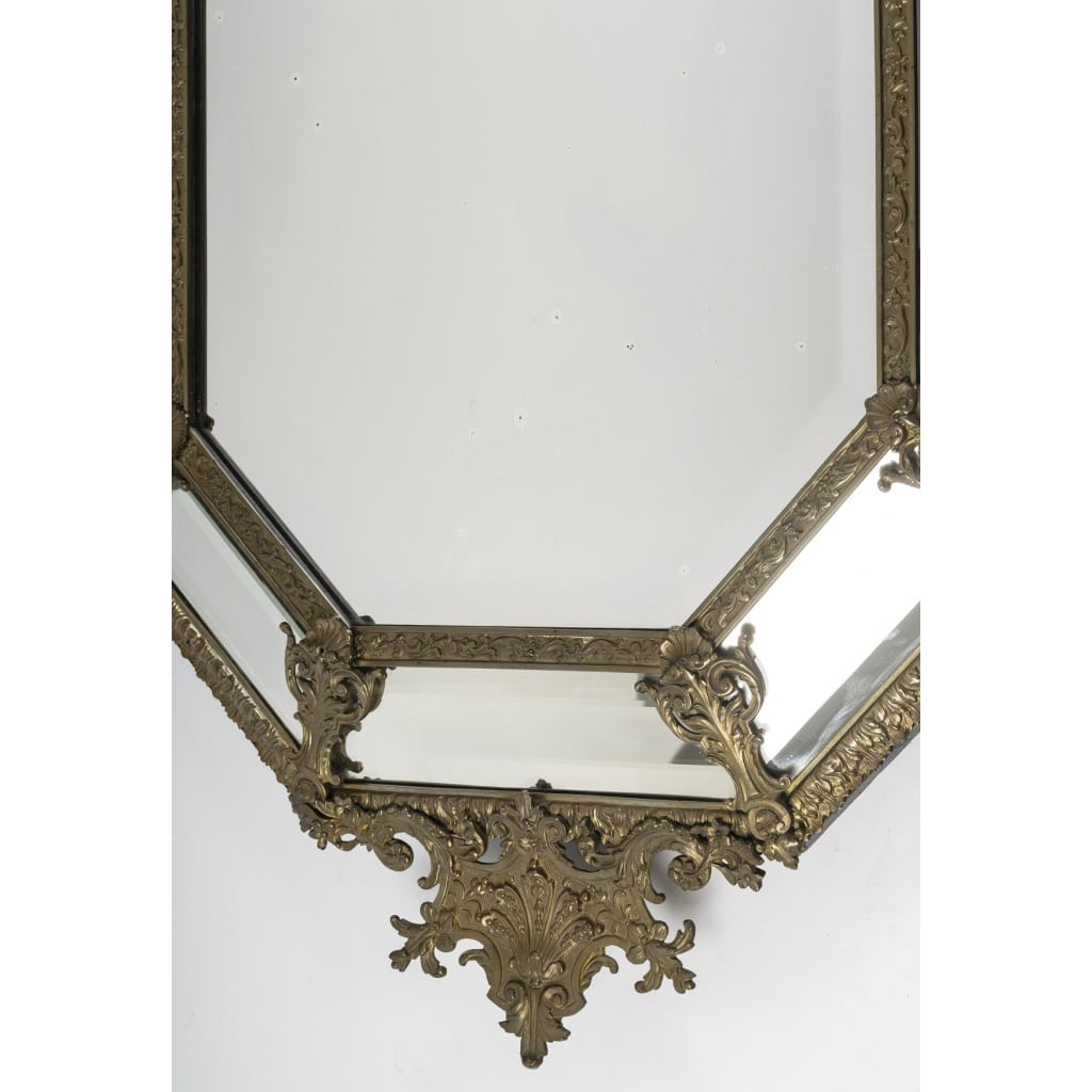 Miroir de Style Baroque en Bronze et Glace Biseautée | Biron 