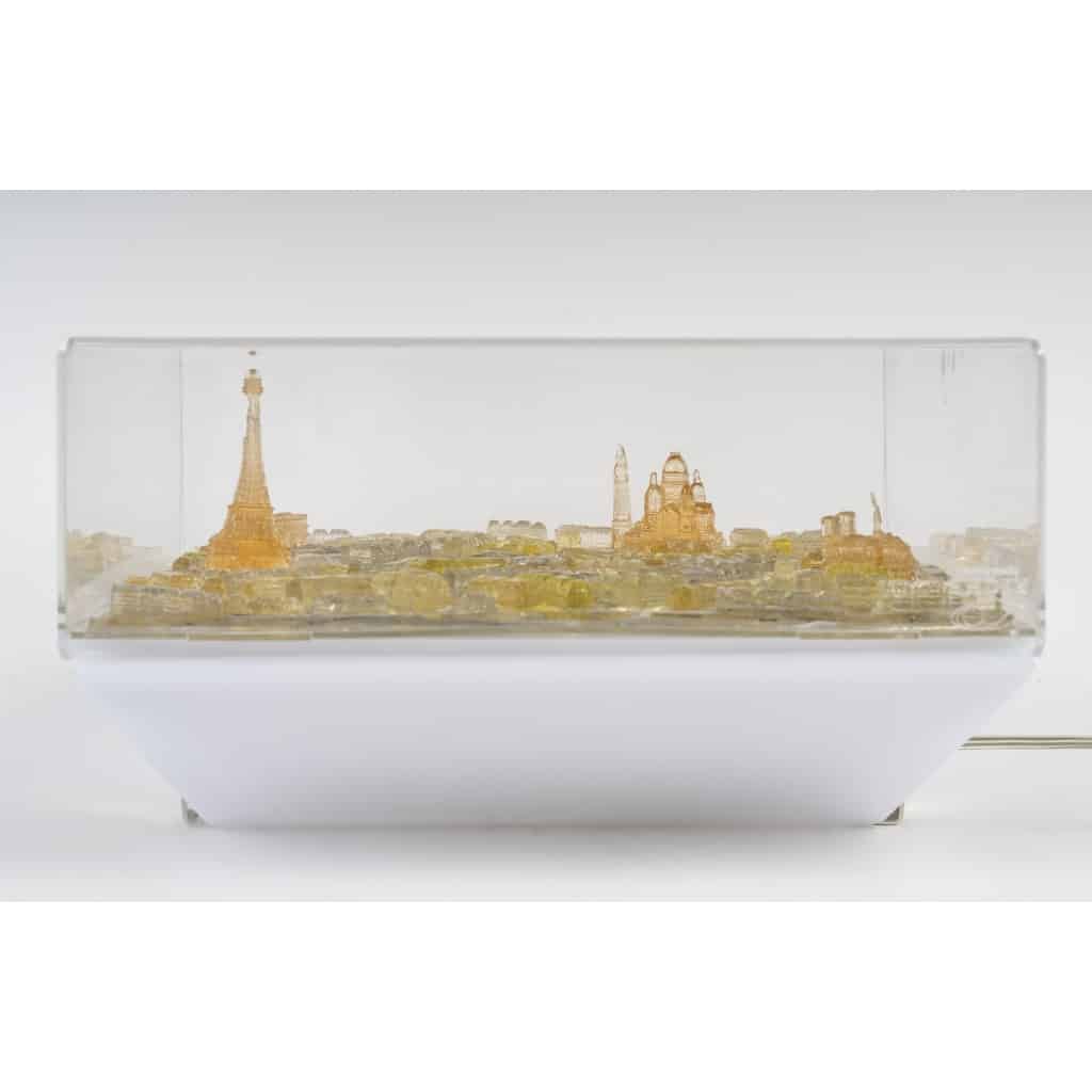 Maquette de Paris lumineuse par Grigoris LAGOS | Biron 