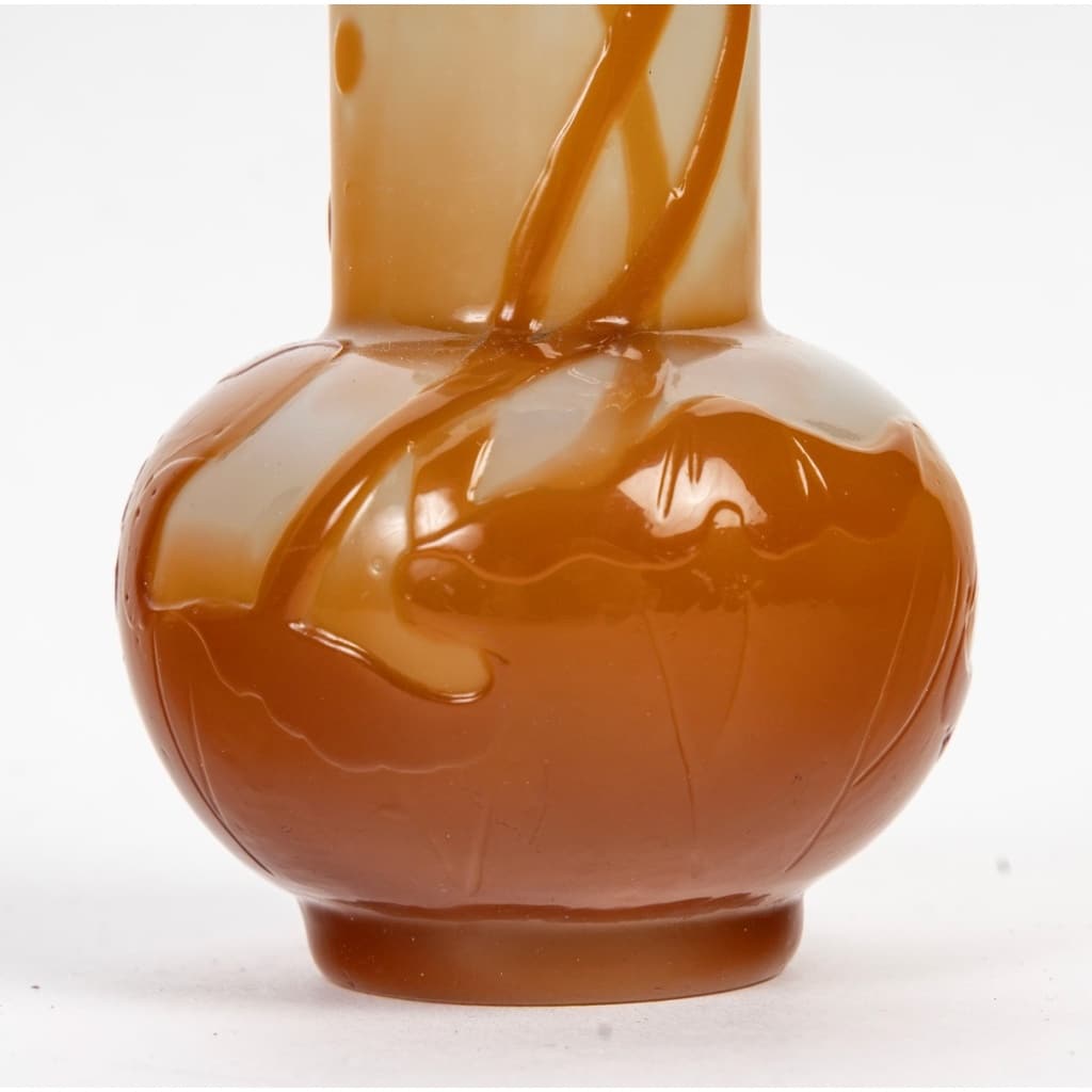 Émile GALLÉ (1846-1904) Vase dit « Verrerie de Pékin » | Biron 