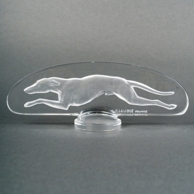 Mascotte Automobile "Lévrier" verre blanc de René LALIQUE