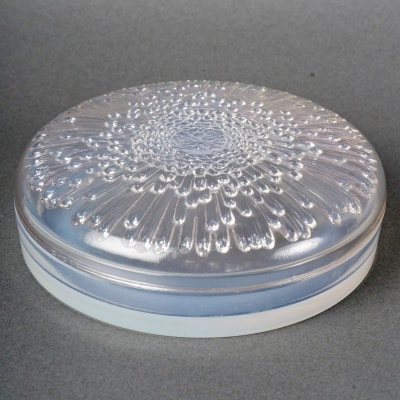Boîte "Tokyo" verre opalescent de René LALIQUE