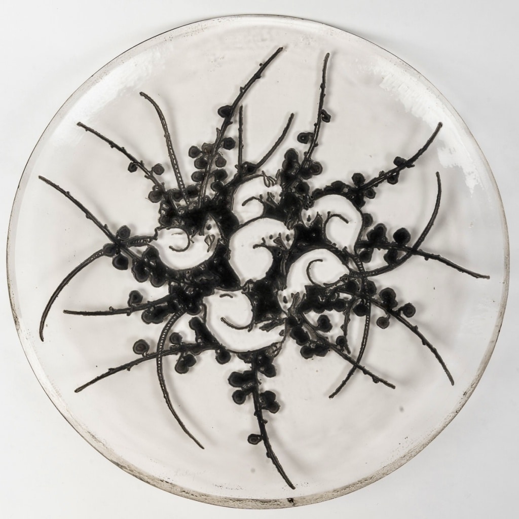 Assiette Décorative « Souris » verre blanc émaillé noir de René LALIQUE | Biron 