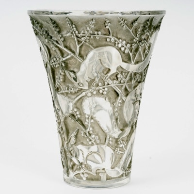 Vase "Sénart" verre blanc patiné gris vert de René LALIQUE