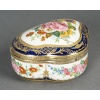 Un petit coffret à bijoux en porcelaine, fin XIXème siècle | Biron 