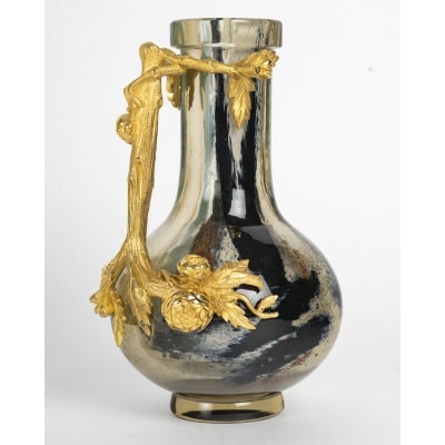 Magnifique vase épais en verre soufflé multicouches de Ernest-baptiste Leveillé (1841-1913), période art nouveau.