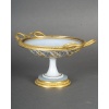Coupe en opaline blanche montée sur bronze doré, époque Restauration, attribuée à l’atelier de Jean-Baptiste Desvignes. | Biron 