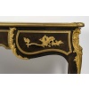 Bureau plat style Louis XV en bois de placage et bronzes dorés | Biron 