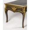 Bureau plat style Louis XV en bois de placage et bronzes dorés | Biron 