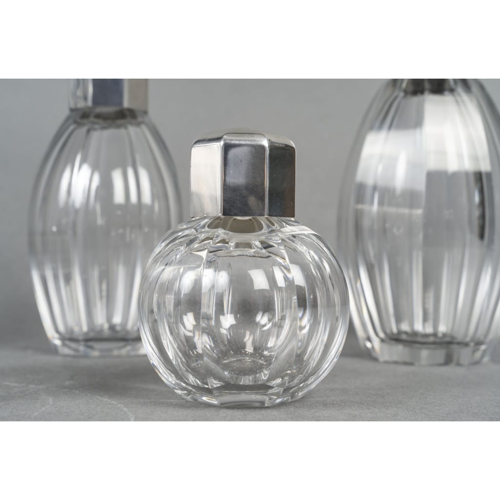 CHRISTOFLE/ BACCARAT – Ensemble de 5 flacons ART DECO circa 1930 | Biron 