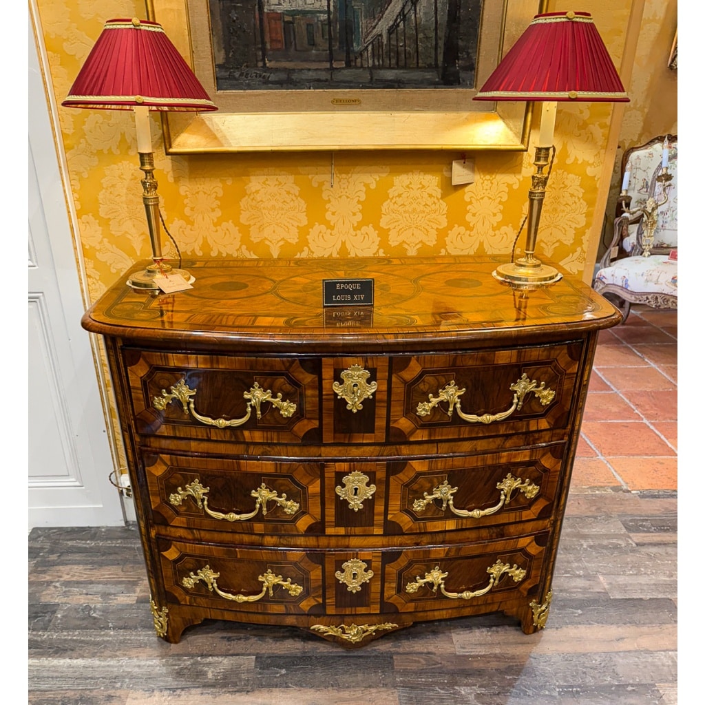 Commode du Dauphiné à marqueterie de cœurs d’époque Louis XIV vers 1700-1710 | Biron 