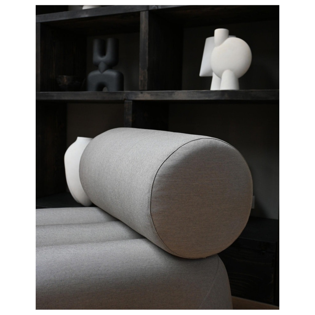 Paire de fauteuils contemporain – couleur taupe – tissu résistant au soleil – design milieu XXIème siècle. | Biron 