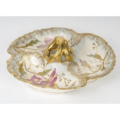 Compartmentalized porcelain dish with gilded floral decoration – Art Nouveau