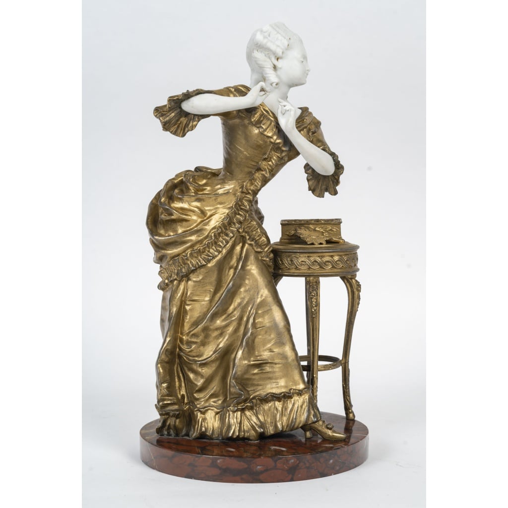 Sculpture signée Prisard – Élégante dame au coffret – XIXe siècle | Biron 