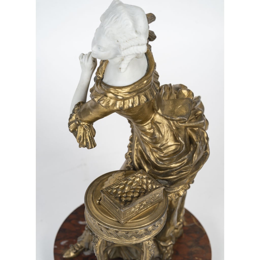 Sculpture signée Prisard – Élégante dame au coffret – XIXe siècle | Biron 