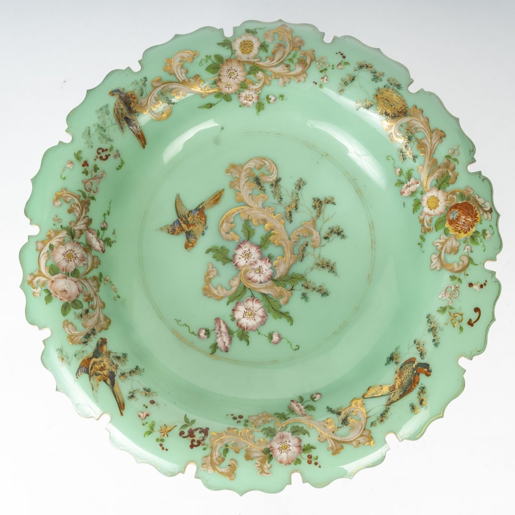 Coupe en opaline vert à décor fleuri et doré – XIXe siècle | Biron 