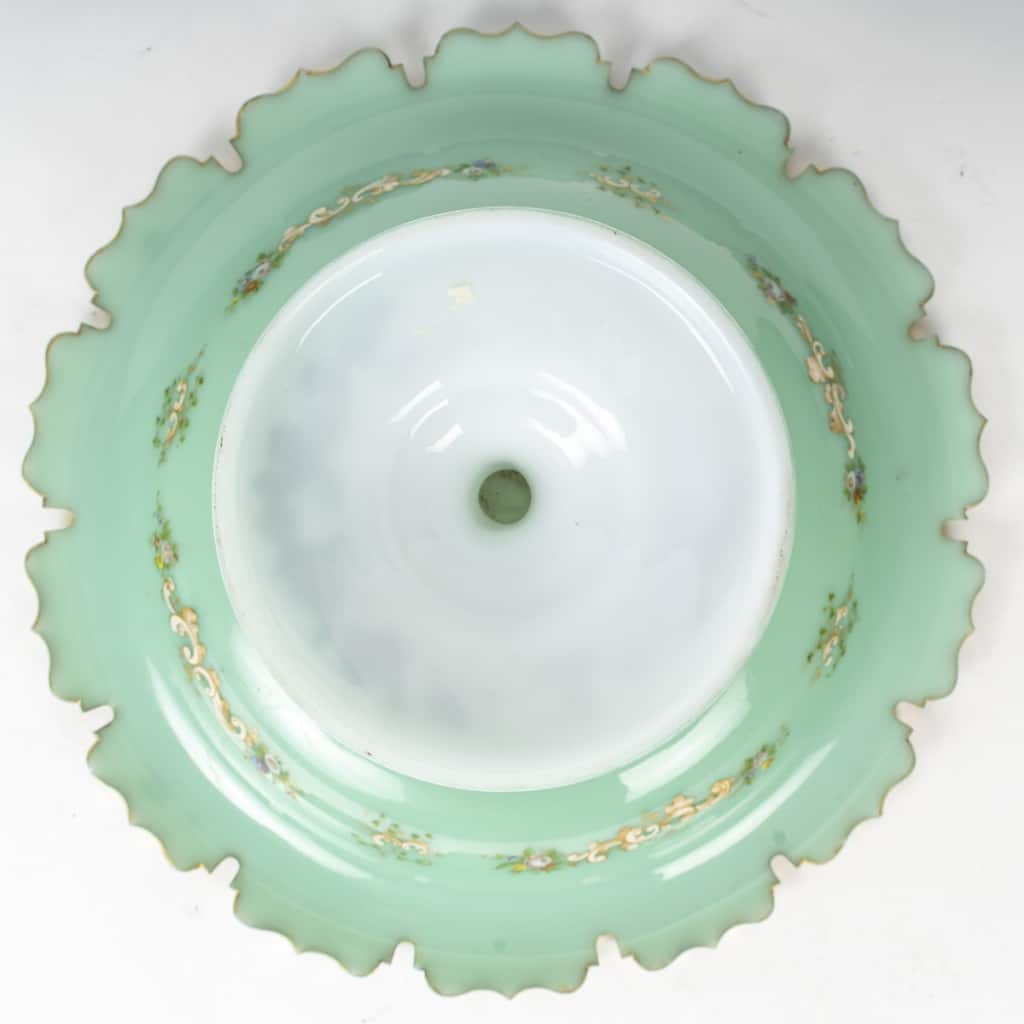 Coupe en opaline vert à décor fleuri et doré – XIXe siècle | Biron 