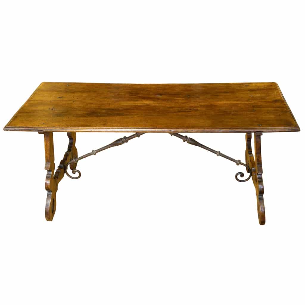 Grande table espagnole en noyer du 18ème siècle | Biron 