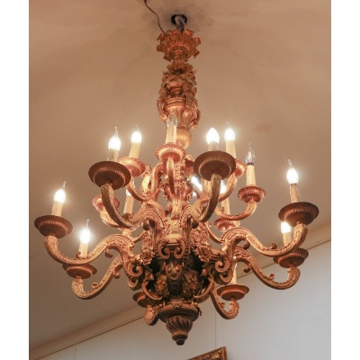 Un lustre en bronze doré de style louis XIV fin XIXème siècle
