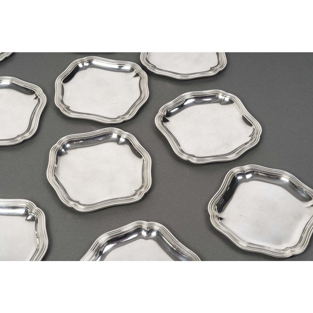Bloch Eschwege – 12 plats en argent massif, Louis XV début XXe | Biron 