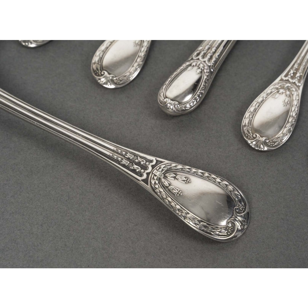ODIOT Ménagère de couverts 99 pièces argent massif modèle « LOUVECIENNES » XXè | Biron 