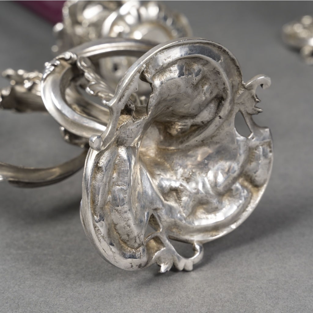 DEBAIN Paire de bouts de table en argent massif, Louis XV époque XIXe | Biron 
