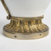 Vase à thé allemand en porcelaine allemande du 18ème siècle agrémenté d’une monture en argent française du 19ème siècle. | Biron 